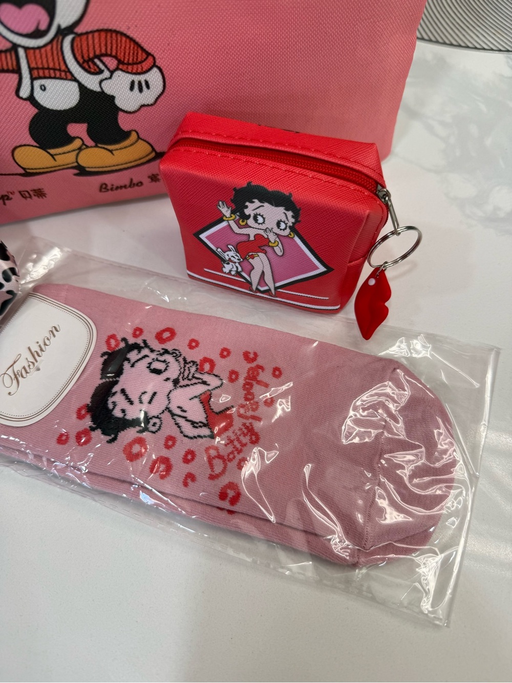 Betty Boop Pink Character Tote with Pink and Red Accessories new - Picture 2 of 9